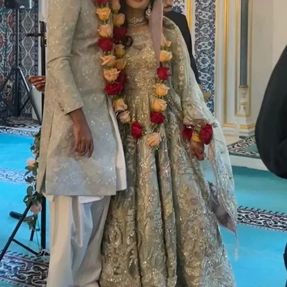 Suffuse by Sana Yasir Pakistani lehenga and choli - Picture 5 of 7